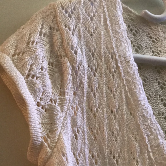 Capelet - Picture 2 of 3